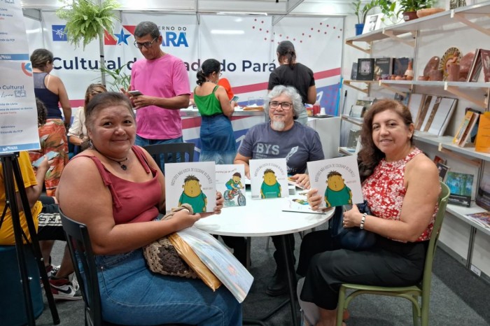 Fundação Cultural aproximou leitores e escritores na Feira do Livro e das Multivozes