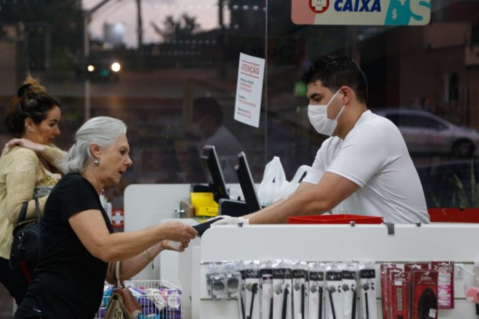 Comissão debate vazamento de dados pessoais de clientes em cadastros de farmácias