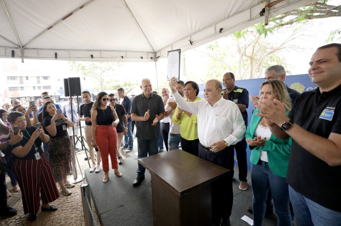 Avenida Paranoá se transforma com calçadas acessíveis e asfalto novo
