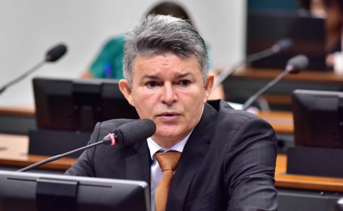 Comissão aprova projeto que prevê procedimentos para simplificar normas do Poder Executivo