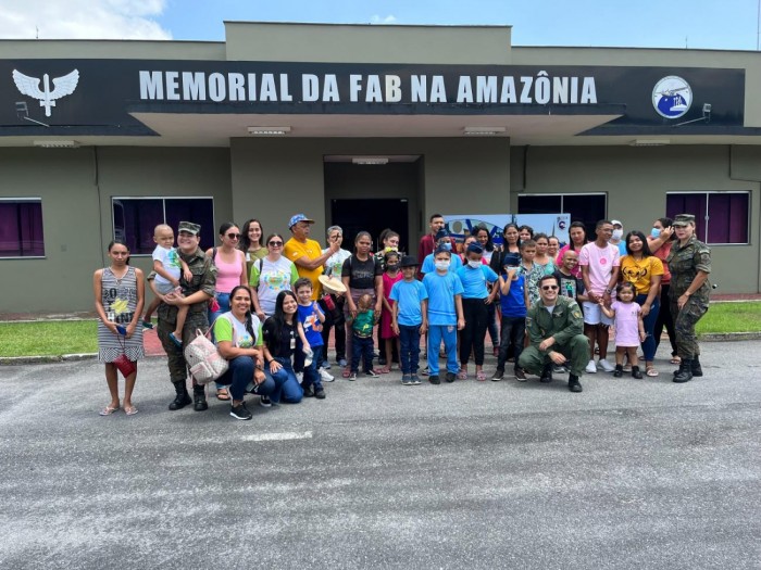 Pacientes do Hospital Oncológico Infantil visitam memoria da FAB, em Belém