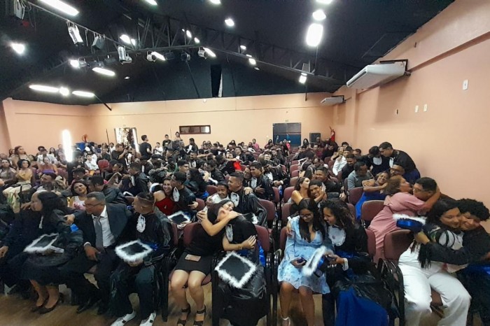 Estado certifica novos profissionais em cursos técnicos para o mercado de trabalho