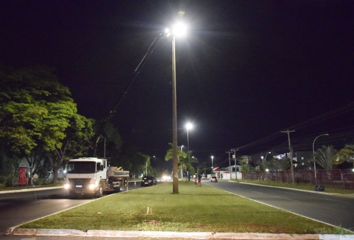 L2 Norte e Setor Bancário ganham iluminação LED