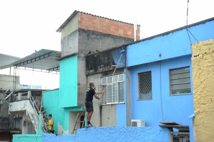 Cemig alerta sobre riscos de acidentes com a construção civil