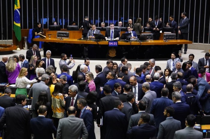 Congresso pode votar 31 vetos e 6 projetos que abrem crédito no Orçamento