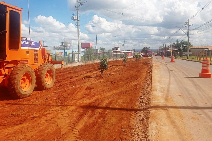 Novo estacionamento e recuperação de estrada de terra no Sol Nascente