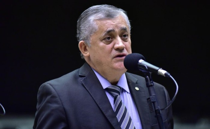Novas regras de tributação de incentivos fiscais estão entre as prioridades do governo, diz líder