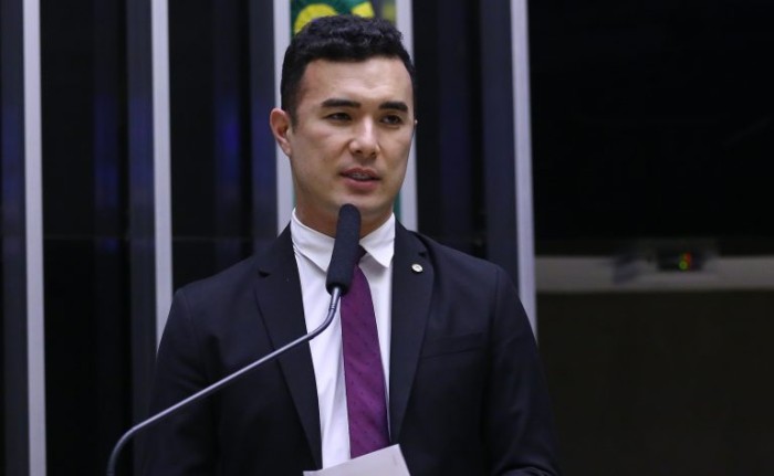 Proposta permite o acesso de PMs a dados cadastrais de investigado
