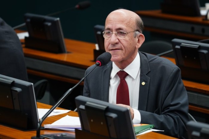 Projeto altera regras para regularizar lote ocupado em assentamento do Incra