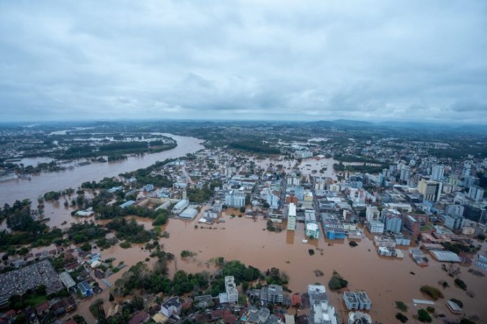 Governo destina R$ 259 milhões para atender municípios atingidos por desastres climáticos
