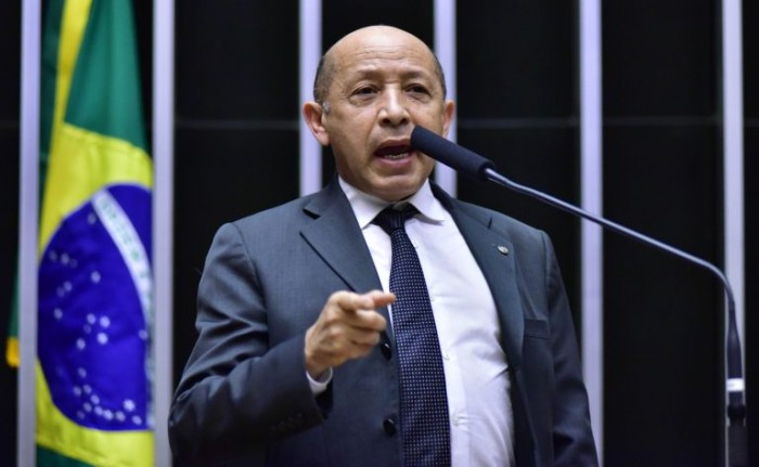 Comissão aprova acessibilidade de documentos públicos a pessoas com deficiência visual