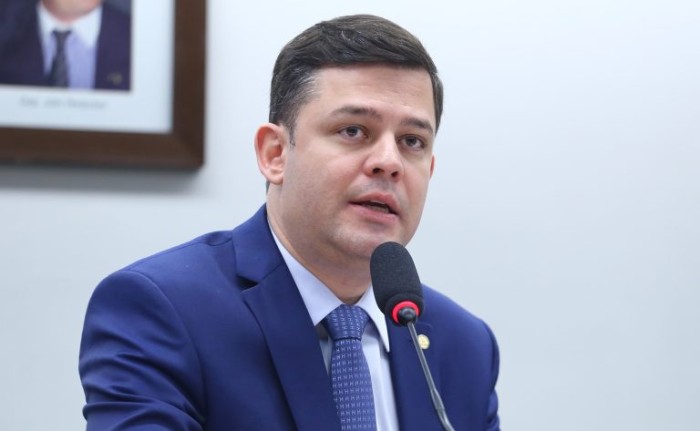Comissão aprova suspensão de tributos federais para incentivar construção de silos
