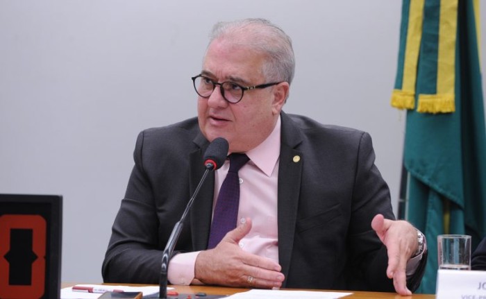 Comissão aprova plano de ação do poder público em caso de endemia, epidemia ou pandemia