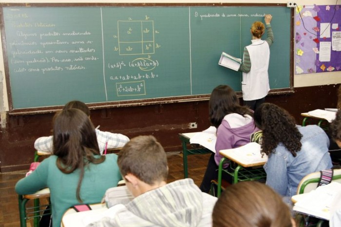 Comissões debatem nesta segunda-feira perseguição ideológica a professores em salas de aula