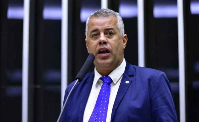 Comissão aprova projeto que assegura repasse de conselhos de engenharia para entidades de classe