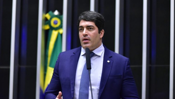 Comissão aprova projeto que desobriga novo locatário de pagar conta de luz de inquilino anterior