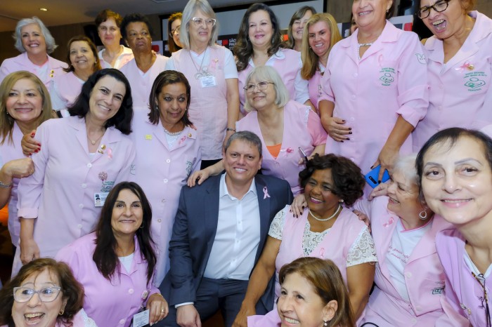 Primeiro AME Mulher de SP abre para 1,1 mil consultas e cem cirurgias