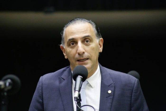 Projeto regulamenta tributação de trusts no Brasil