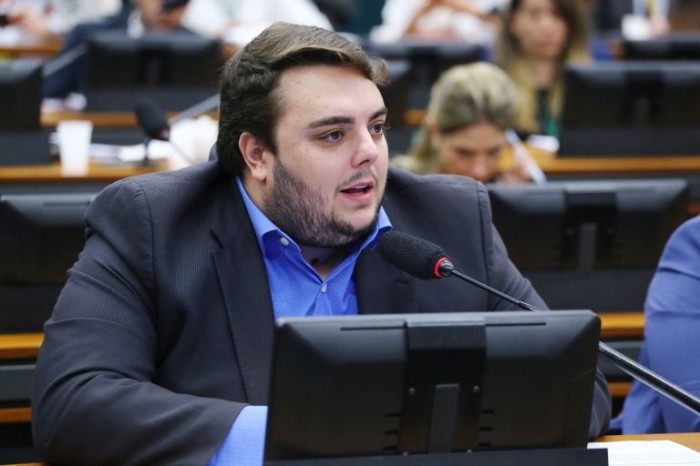 Comissão aprova distribuição de ingressos gratuitos para quem nunca esteve em evento cultural