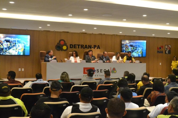 Detran realiza fórum para discutir a Lei Seca junto aos municípios