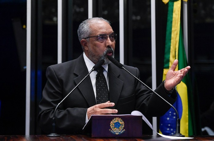 Paim apoia urgência para Câmara votar Dia da Consciência Negra como feriado nacional