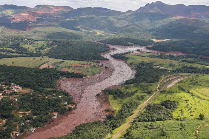 Adiada reunião para votar relatório sobre indenização por rompimento de barragens em Minas Gerais