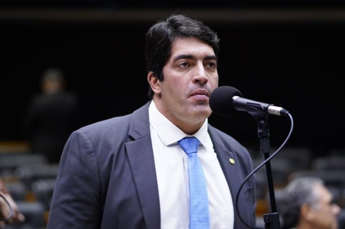 Comissão aprova projeto que prevê a transformação de estatal nuclear em sociedade de economia mista