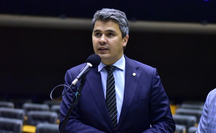 Comissão aprova alteração da LDB para adequar terminologia referente a pessoas com espectro autista