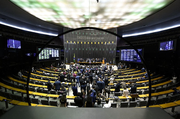 Derrubado veto na lei do aumento do consignado de servidores