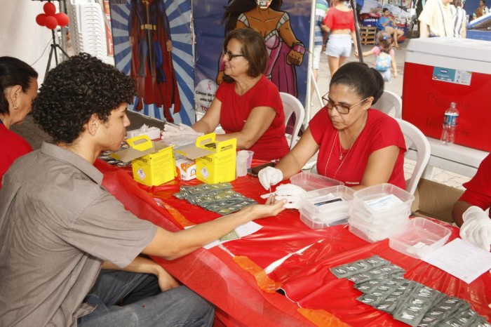 Campanha Dezembro Vermelho tem início em Nova Iguaçu
