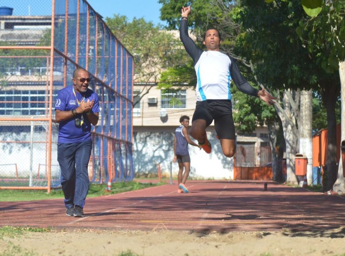 Nova Iguaçu lança Programa “Bolsa Atleta”