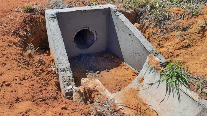Equipes do GDF Presente trabalham em obras de drenagem em Brazlândia