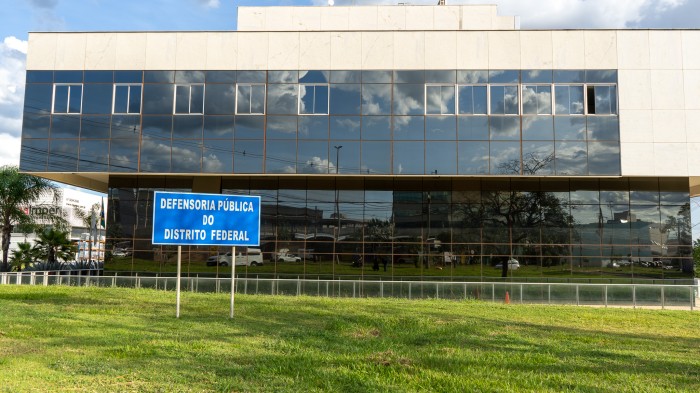 Defensoria pública nomeia novos analistas aprovados em concurso