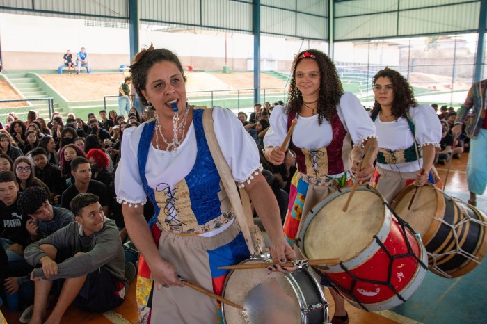 Oficinas unem percussão e empoderamento feminino