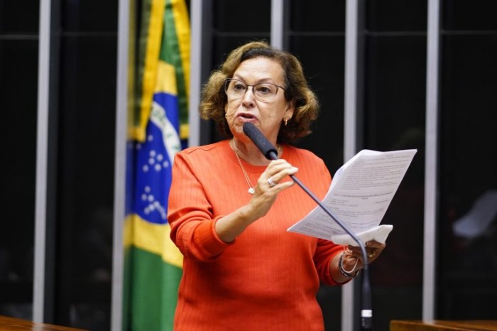 Comissão aprova política nacional de atenção psicossocial nas escolas