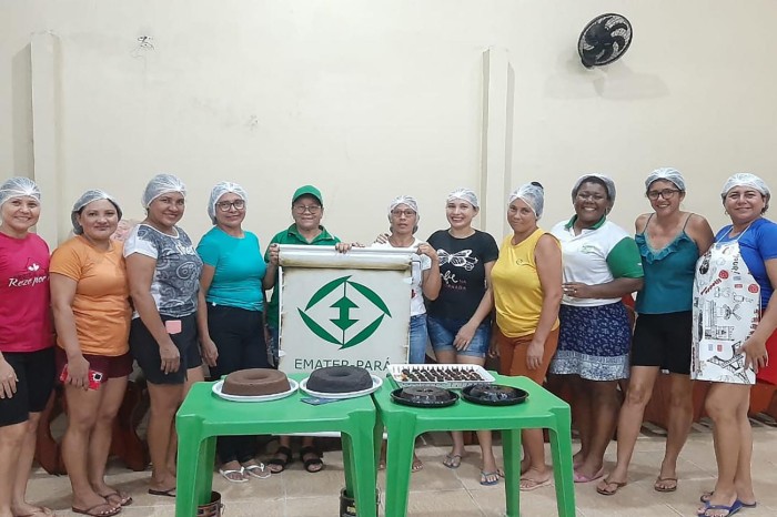 Em Festival de Anajás, Emater ensina a fazer pizza, coxinha e brigadeiro de açaí