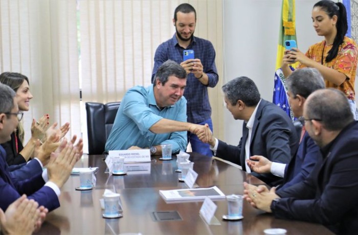 Convênio com UFMS e Mackenzie garante capacitação em mestrado para servidores do Estado