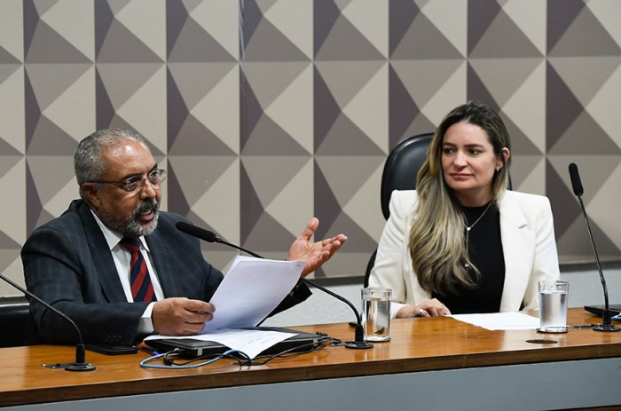 CDH vai debater riscos da pulverização de agrotóxicos com aviões