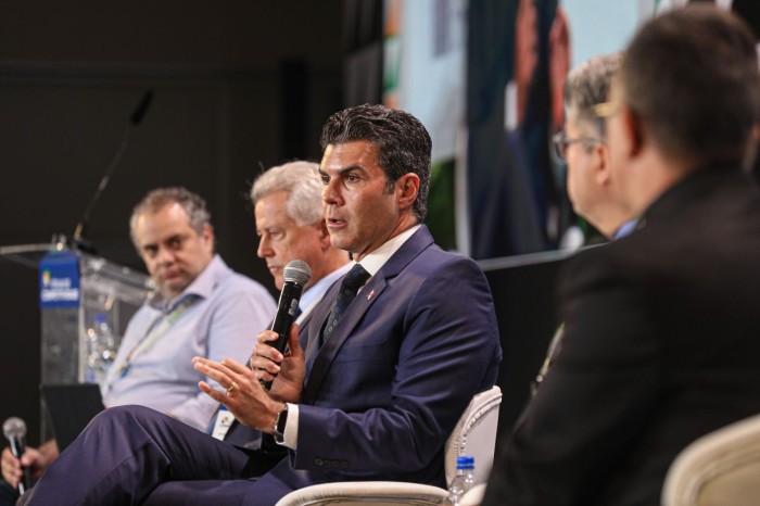 'Sou defensor da pesquisa”, diz governador do Pará sobre oportunidades da biodiversidade no Brasil