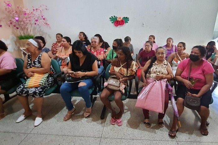 Serviços de saúde e palestras encerram programação pelo Dia das Mães na Uremia