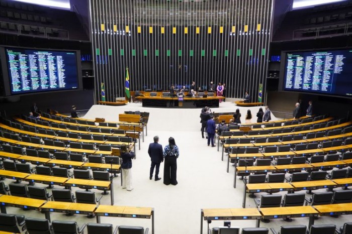 Lira diz que novo parecer sobre arcabouço fiscal será apresentado e votado hoje