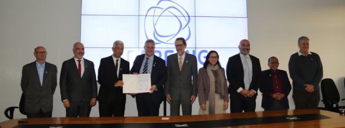 Minas e Reino Unido assinam acordo para desenvolvimento do setor ferroviário