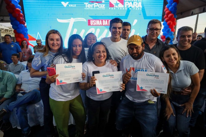 Oitenta concluintes de cursos do 'Qualifica Pará' recebem certificados em Tucuruí 