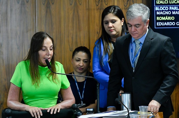 CDH aprova dispensa de detector a usuário de marca-passo ou prótese metálica