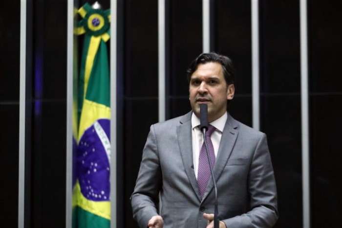 Relator defende alterações feitas na MP que reorganiza os ministérios do governo Lula; acompanhe