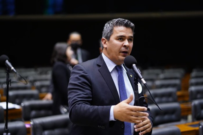 Comissão aprova projeto que prevê isenção fiscal para equipamentos de academias