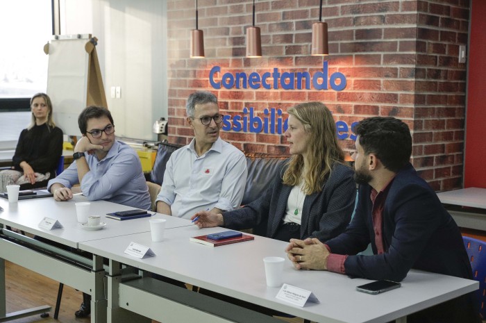 Seplag-MG apresenta projetos estratégicos ao governador
