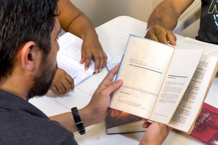 Projeto do Hospital Ophir Loyola incentiva a leitura para pacientes internados