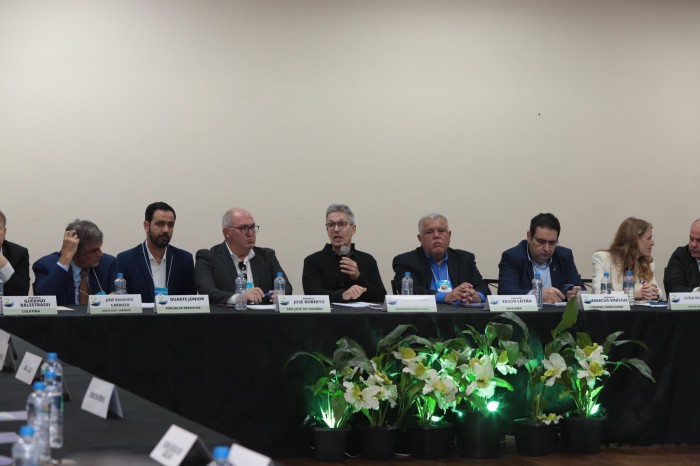 Governo de Minas reforça compromisso com repactuação do Acordo de Mariana