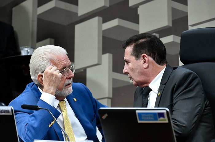CAE aprova aditamentos em operações externas com recursos da União